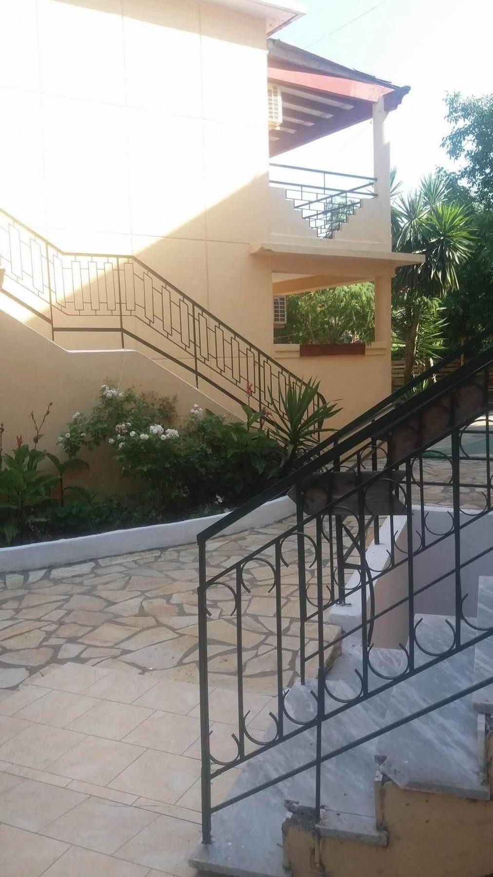 Wilde Rose Hotel Дасія Екстер'єр фото